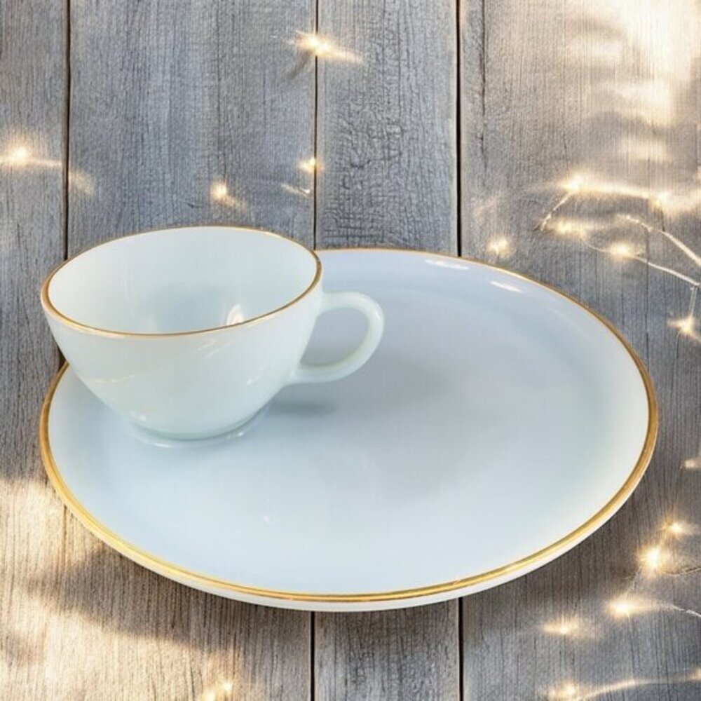 Vintage Anchor Hocking Fire King Blue Turquoise Lunch‎ Snack Plate and Cup Set